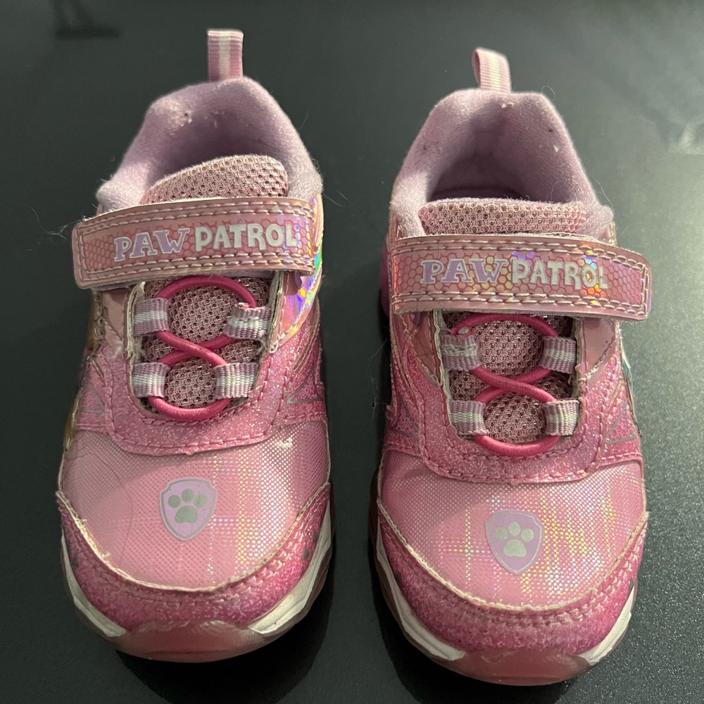 Toddler girl Paw Patrol pink light-up sneakers